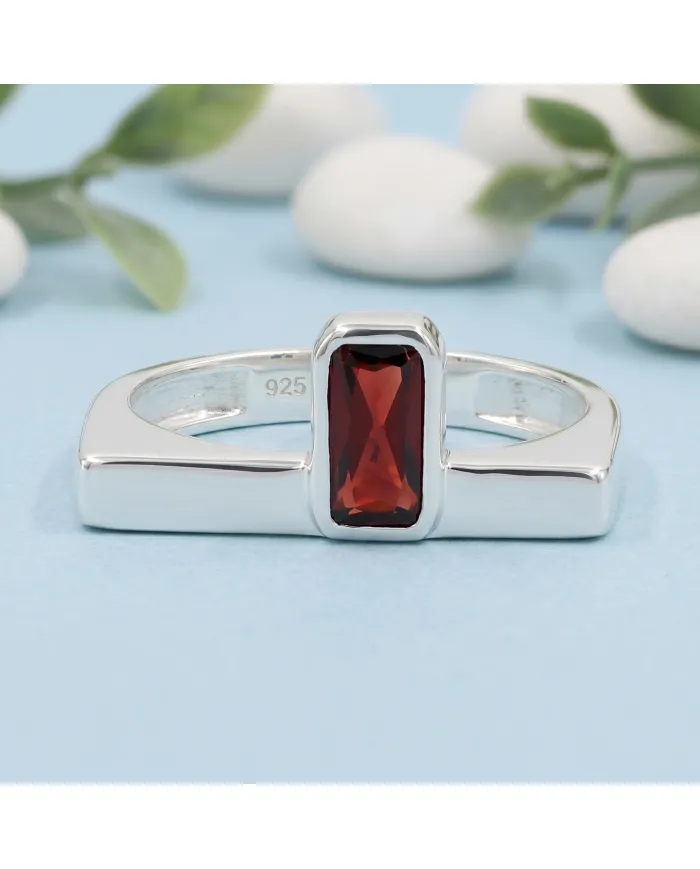 Garnet Ring 925 Sterling Silver - Elegant Handmade Gemstone Jewelry