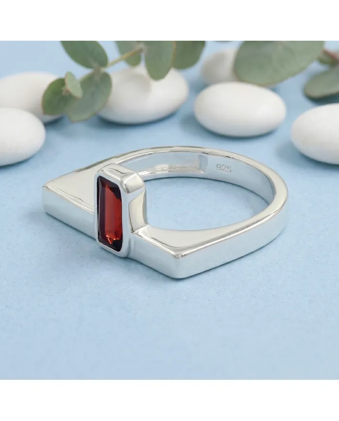 Garnet Ring 925 Sterling Silver - Elegant Handmade Gemstone Jewelry