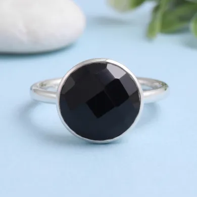 Black Onyx Solitaire Ring - 925 Sterling Silver Handmade Jewelry