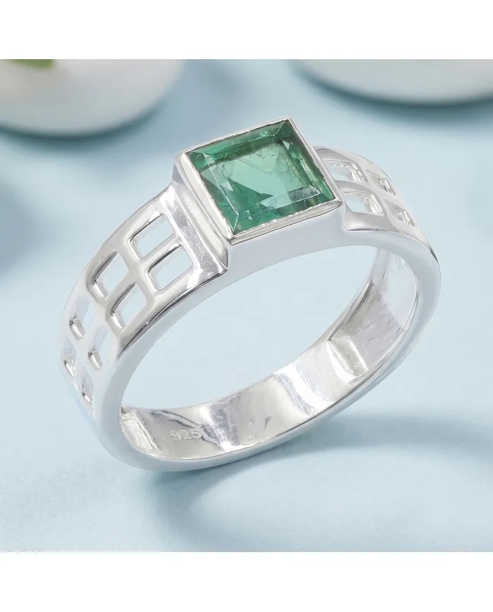 Emerald Solitaire Ring - 925 Sterling Silver Handmade May Birthstone