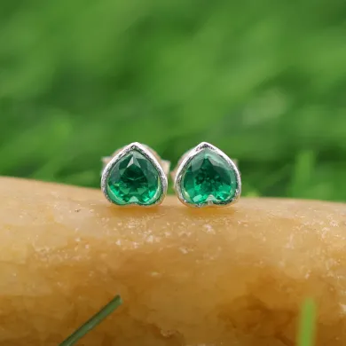 925 Sterling Silver Emerald Heart Stud Earrings for Women and Men