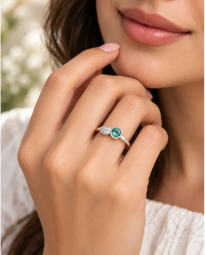 Emerald Leaf Ring | 925 Sterling Silver Handmade Green Gemstone Band