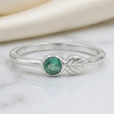 Emerald Leaf Ring | 925 Sterling Silver Handmade Green Gemstone Band